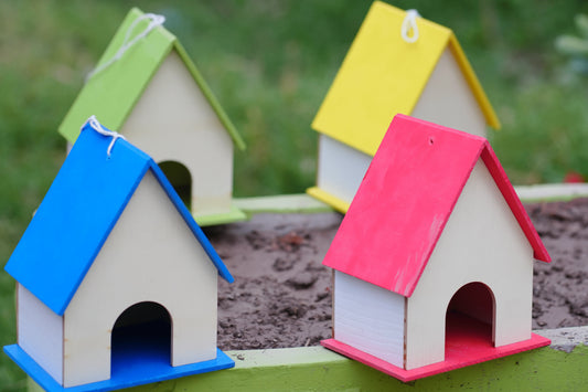 Cozy Wide-Roof Birdhouse